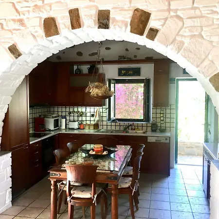 Feriehus Manolis House *